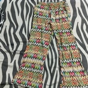 Multi color zig zag print beach pants